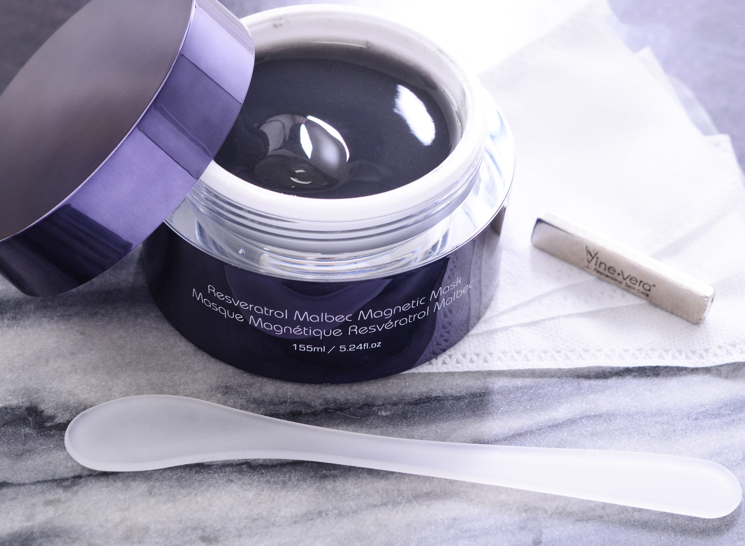 Vine Vera magnetic skincare mask
