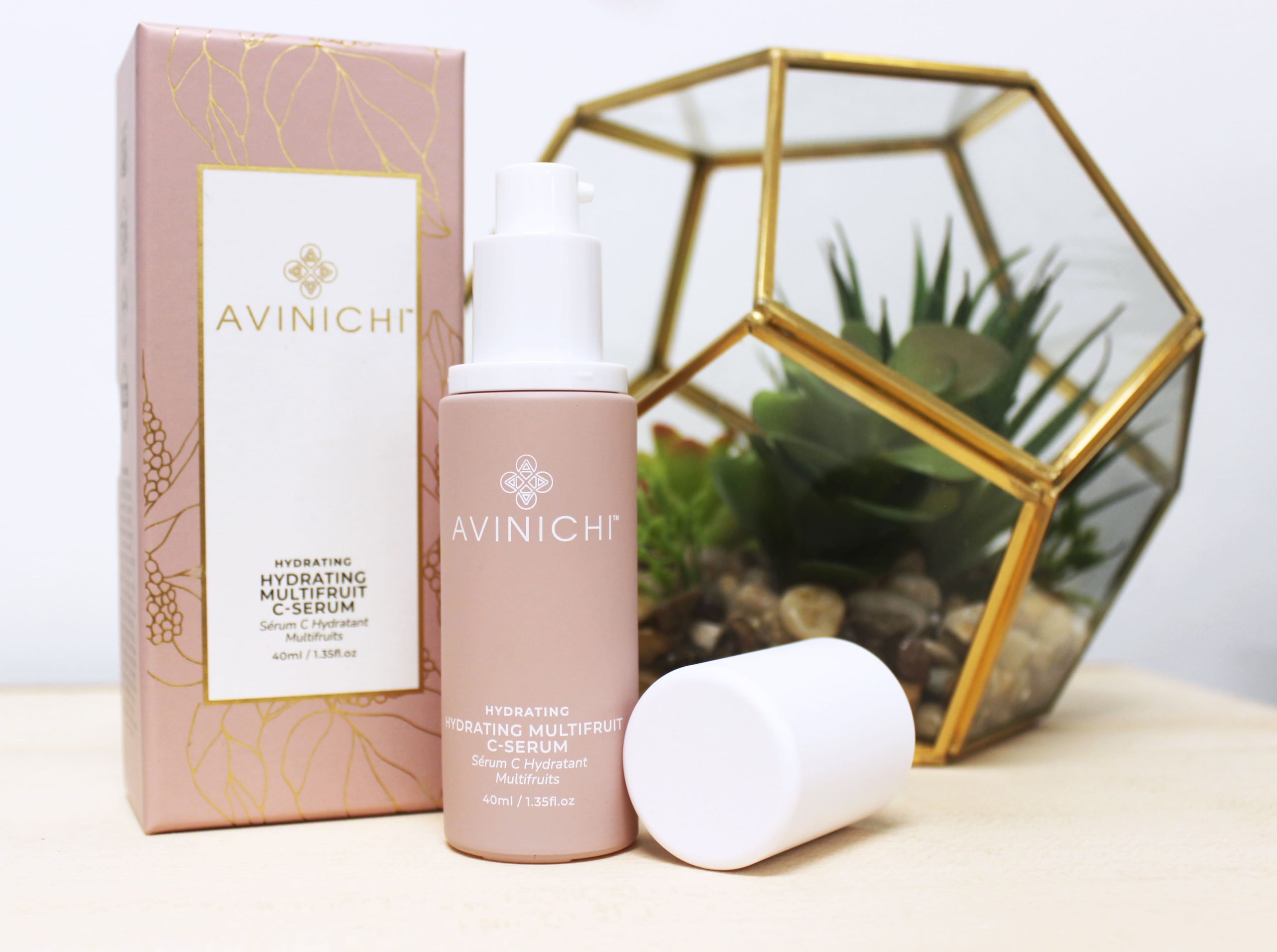 Using the vitamin C serum from Avinichi, a legitimate skincare brand